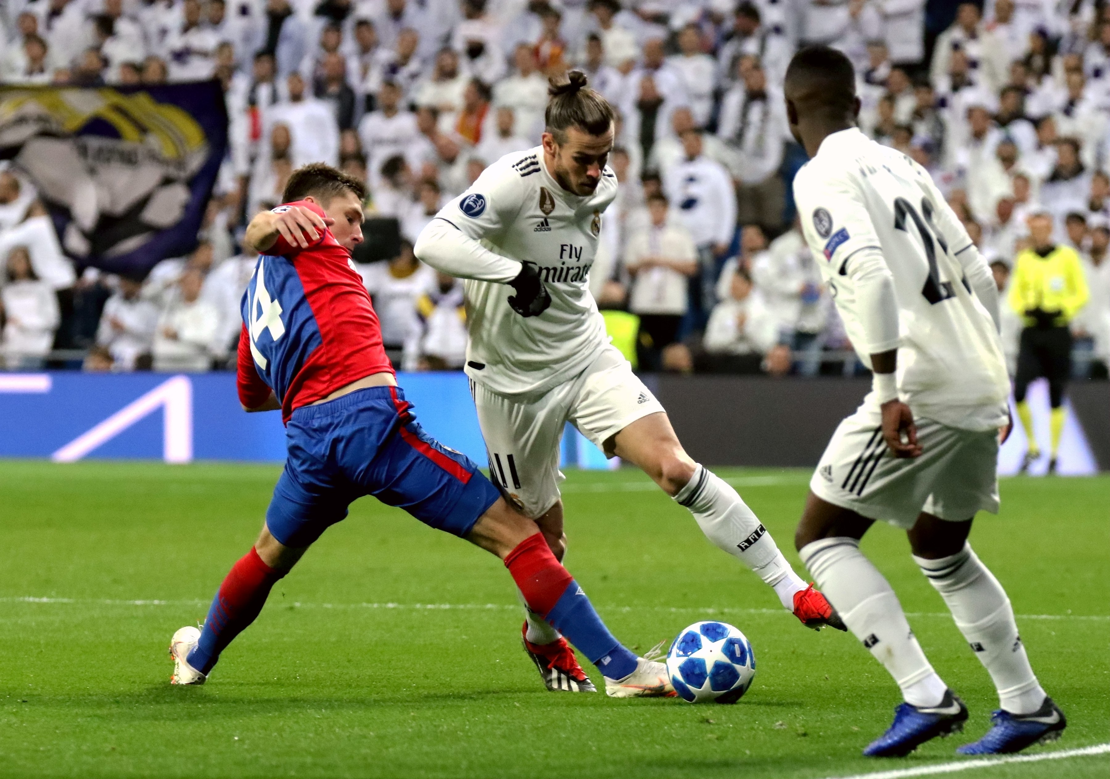 字母哥：我跟詹姆斯要了球衣！我永远敬仰詹姆斯